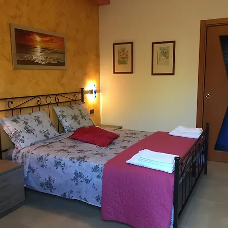 Bed & Breakfast La Scogliera 3*